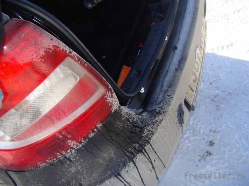 Как быстро помыть фары на автомобиле