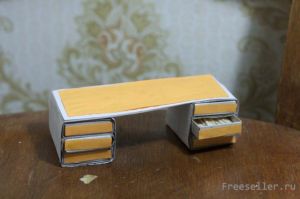 Мини-столик для мелочей из спичечных коробков