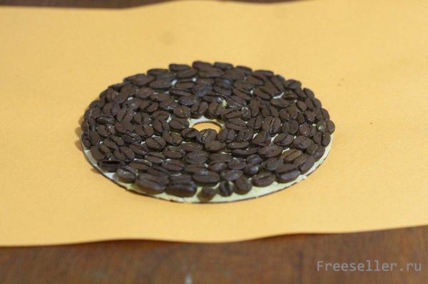 Самодельные подставки для чашки из CD дисков