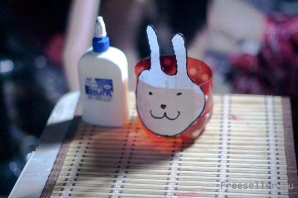 Кашпо для цветочного горшка из пластиковых бутылок