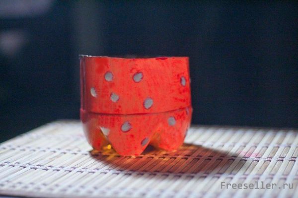 Кашпо для цветочного горшка из пластиковых бутылок