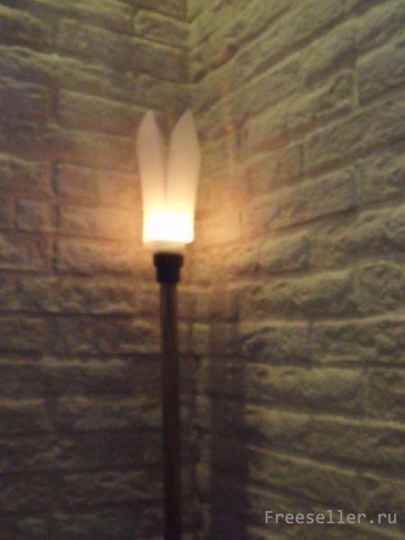 Самодельный свечной светильник из пластиковой бутылки