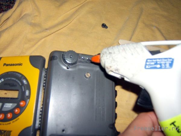 Мыльница из кассетного плеера