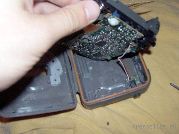 Мыльница из кассетного плеера