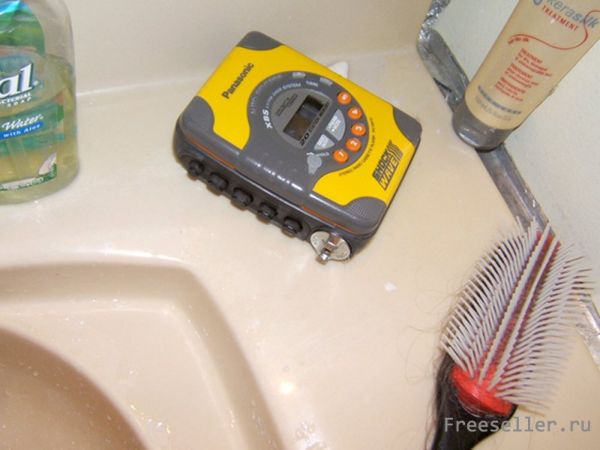 Мыльница из кассетного плеера