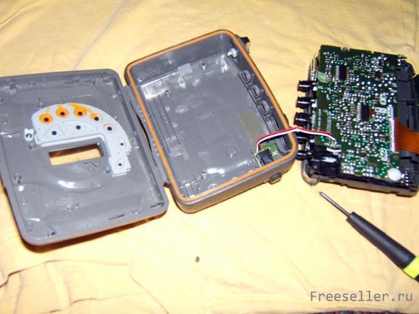 Мыльница из кассетного плеера