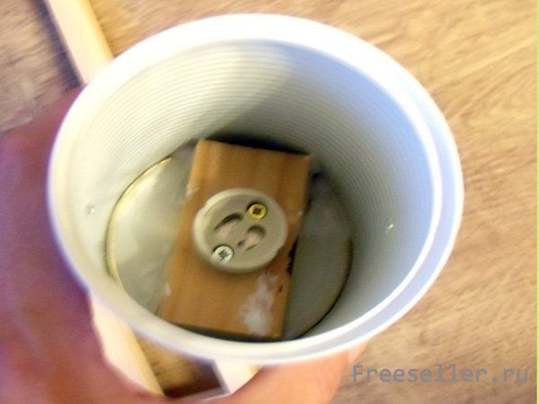 Процесс изготовления светильника из оловянной банки