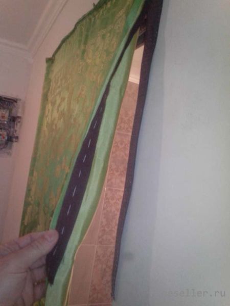 Дверь времянка из шторы