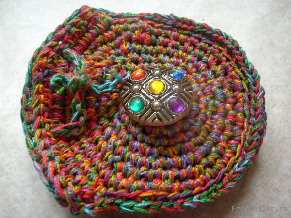 Вяжем футляр для косметического зеркальца