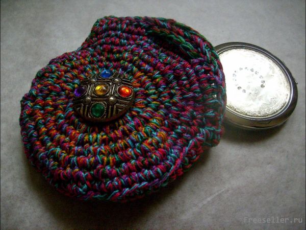 Вяжем футляр для косметического зеркальца
