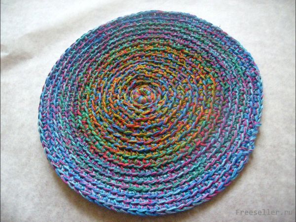 Вяжем пёструю шкатулку-сумочку