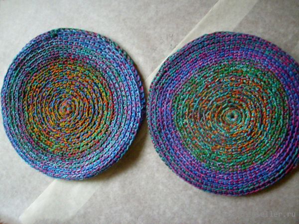 Вяжем пёструю шкатулку-сумочку