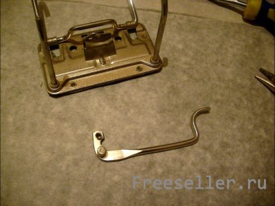 Изготовление мини вешалки из скоросшивателя