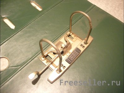 Изготовление мини вешалки из скоросшивателя