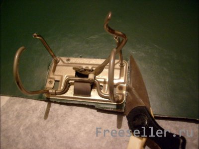 Изготовление мини вешалки из скоросшивателя