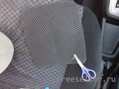 Автомобильный противоскользящий коврик в нужном месте