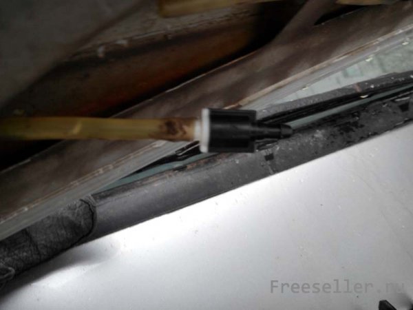 Установка обратного клапана стеклоомывателя на автомобиль