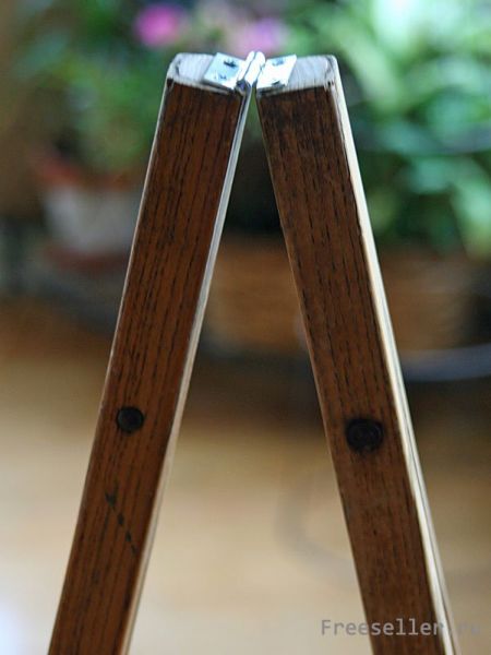 Изготовление книжной полки из костылей