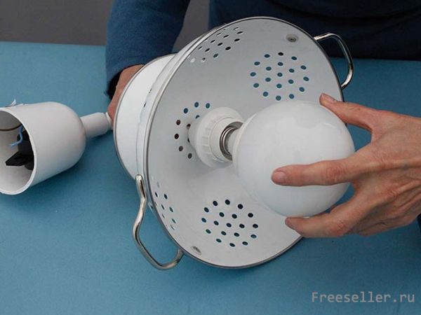 Изготовление светильника из дуршлага