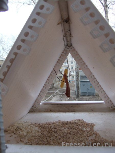 Птичья столовая из подручных материалов