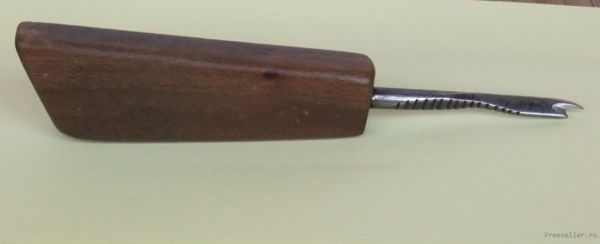 Поролка для швов и сапожное шило удобное для работы