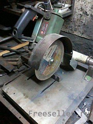 Отрезной станок из болгарки своими руками