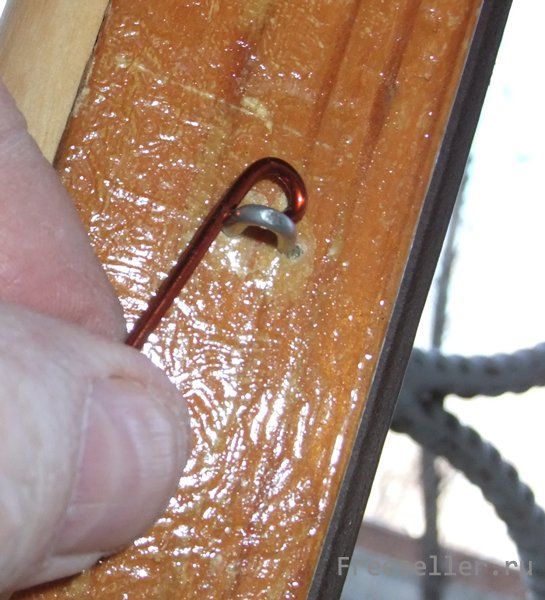 Как изготовить ограничитель открывания окон из проволоки?