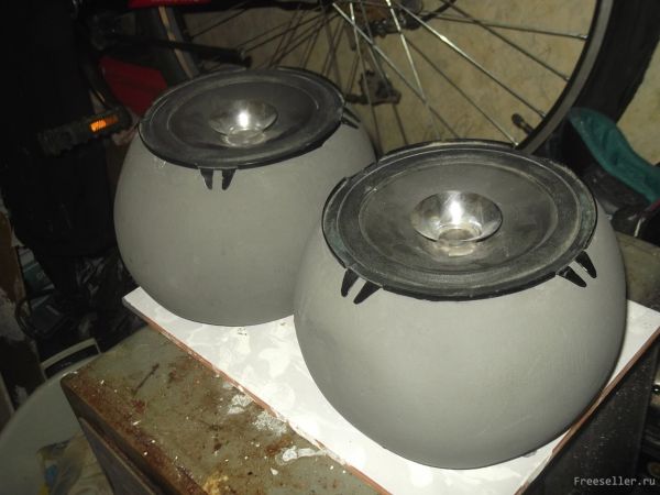 Простой способ изготовить самодельные колонки для компьютера.