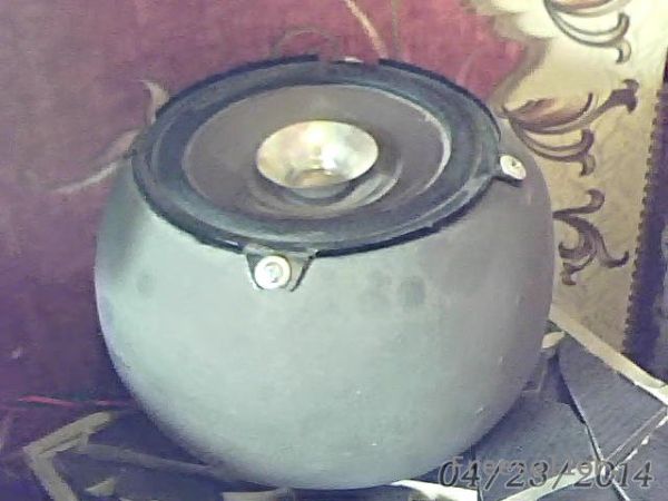 Простой способ изготовить самодельные колонки для компьютера.