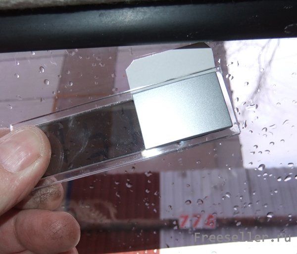 Как установить часы в салоне авто