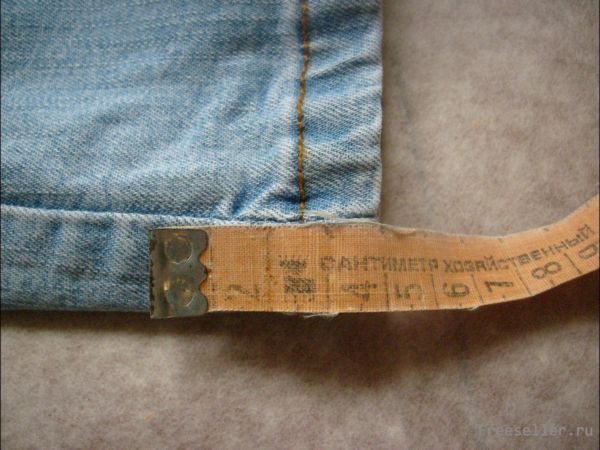 Как укоротить джинсы своими руками?