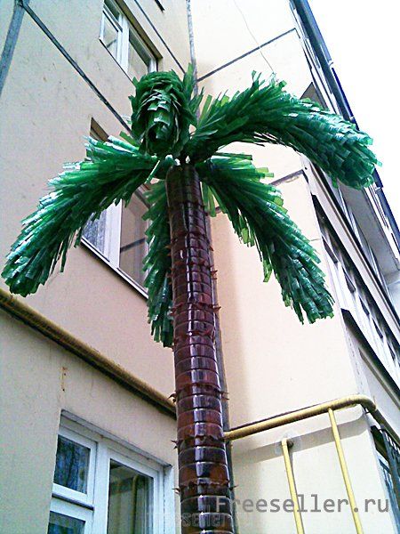 Вечнозеленая пальма из пластиковых бутылок