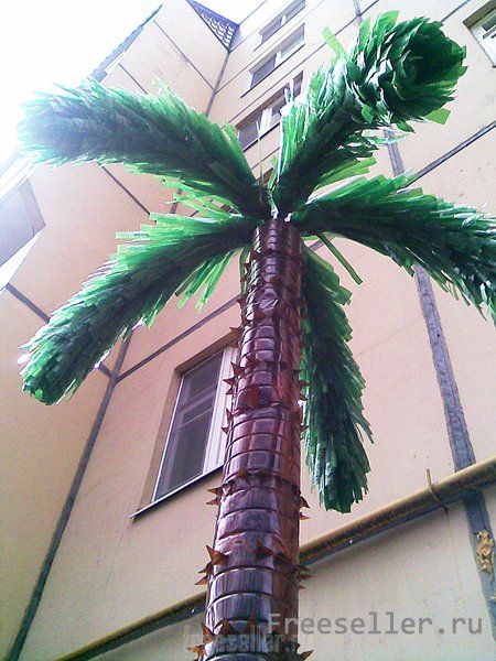 Вечнозеленая пальма из пластиковых бутылок