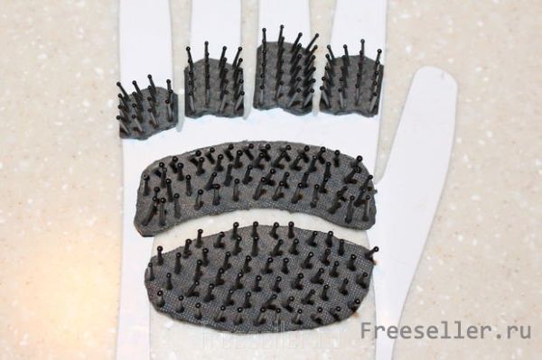 Перчатки для вычесывания шерсти у кошек своими руками