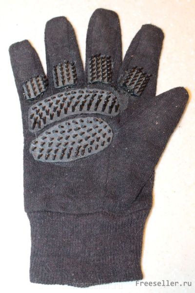 Перчатки для вычесывания шерсти у кошек своими руками