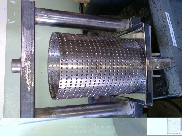 Самодельная пресс соковыжималка для фруктов.- процесс изготовления