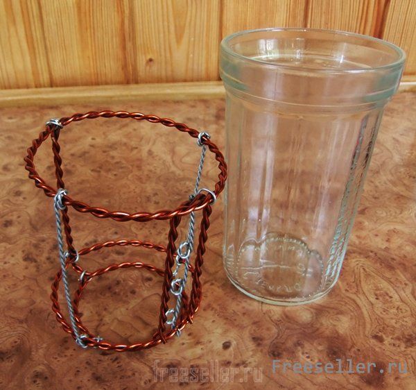 Подстаканник из проволоки