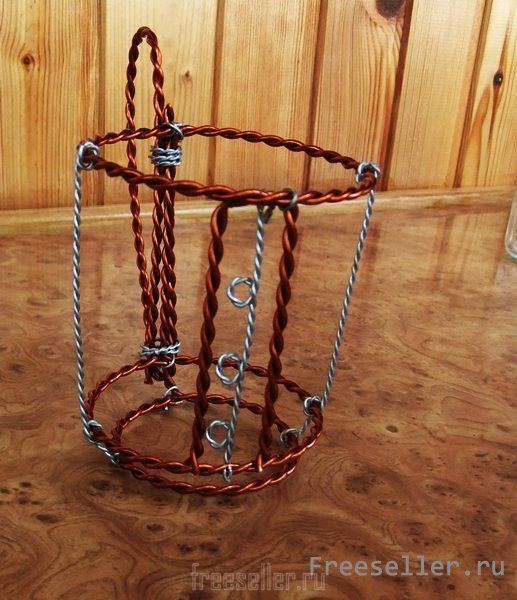 Подстаканник из проволоки