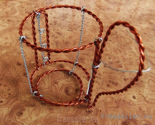 Подстаканник из проволоки