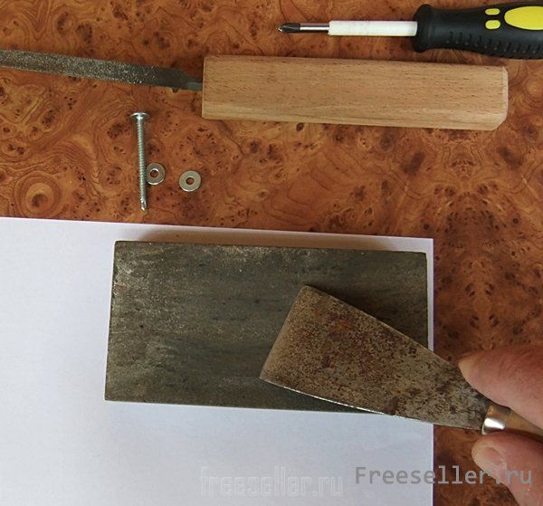 Изготовление тяпки из шпателя
