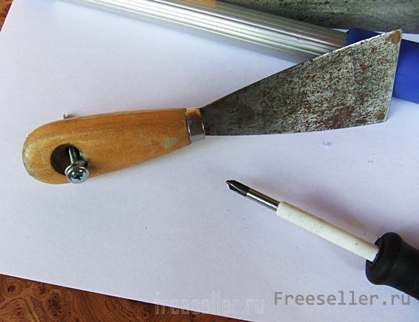 Изготовление тяпки из шпателя
