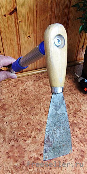 Самодельная тяпка из шпателя