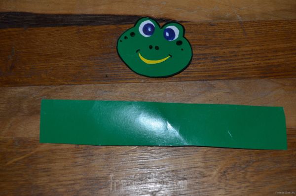 Делаем книжную закладку Лягушка