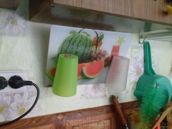 Держатель для кухонной доски и стаканчиков своими руками