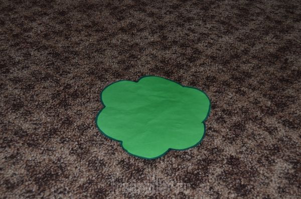 Изготовление подставки под горячее из крышек от пластиковых бутылок