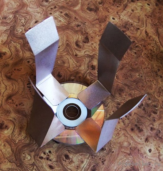 процесс изготовления аромолампы из алюминиевой банки