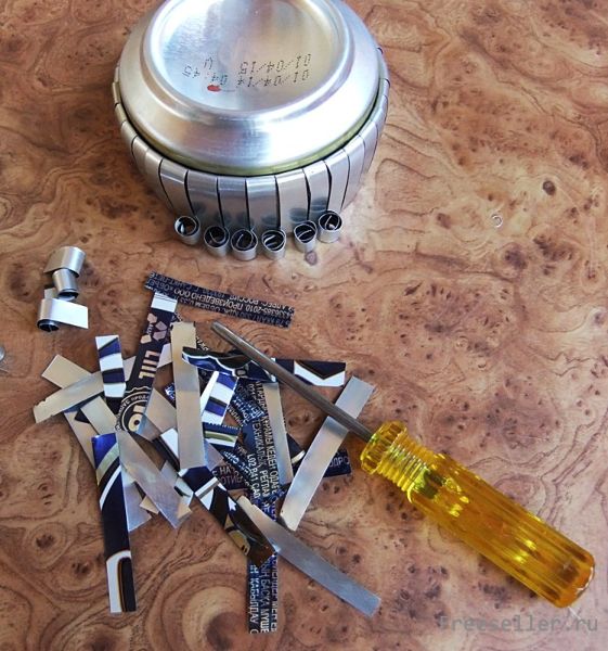 процесс изготовления аромолампы из алюминиевой банки