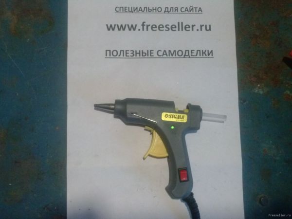 <p style="text-align:center;"> <a class="highslide" href="https://www.freeseller.ru/uploads/posts/2014-07/1405251017_cam00863.jpg" target="_blank"><img src="https://www.freeseller.ru/uploads/posts/2014-07/medium/1405251017_cam00863.jpg" alt="Обзор-сравнение клеевых термо-пистолетов" class="fr-dib"></a> <p> <p>Небольшой обзор-сравнение клеевых термо-пистолетов.</p>