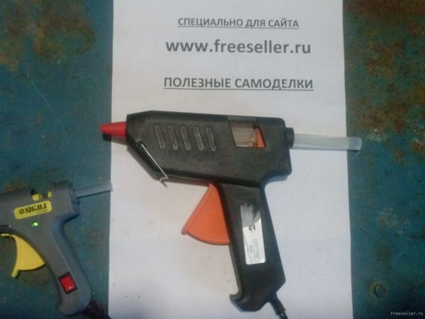 <p style="text-align:center;"> <a class="highslide" href="https://www.freeseller.ru/uploads/posts/2014-07/1405251017_cam00863.jpg" target="_blank"><img src="https://www.freeseller.ru/uploads/posts/2014-07/medium/1405251017_cam00863.jpg" alt="Обзор-сравнение клеевых термо-пистолетов" class="fr-dib"></a> <p> <p>Небольшой обзор-сравнение клеевых термо-пистолетов.</p>