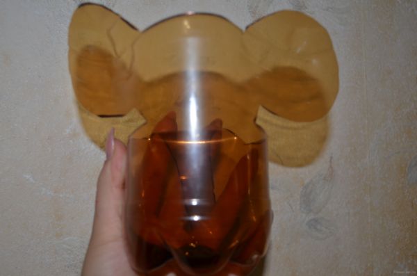 Изготовление подставки для карандашей из пластиковой бутылки